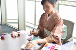 創作つまみ髪飾り作者:百花のプロフィール|大阪・和田甚 創作つまみ髪飾り作者:百花のプロフィール|大阪・和田甚