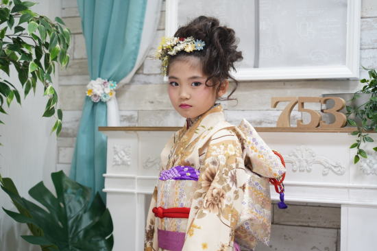 七五三着物レンタル・7歳ベージュ小紋|レンタルキモノ&写真スタジオ|大阪都島、日産呉服・和田甚 七五三着物レンタル・7歳ベージュ小紋|レンタルキモノ&写真スタジオ|大阪都島、日産呉服・和田甚