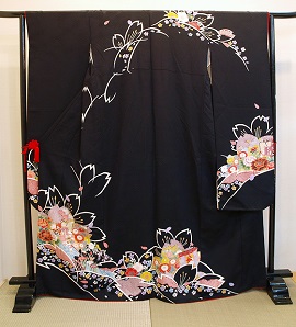 紋意匠花づくし手描き京友禅黒地振袖|fr113|振袖レンタル|大阪・日産呉服
