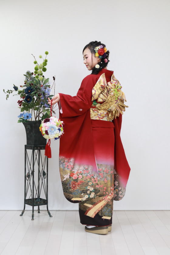 正絹京友禅色留振袖、赤:FR-145|振袖レンタル&着付け・ヘアーセット|大阪、日産呉服・和田甚 正絹京友禅色留振袖、赤:FR-145|振袖レンタル&着付け・ヘアーセット|大阪、日産呉服・和田甚