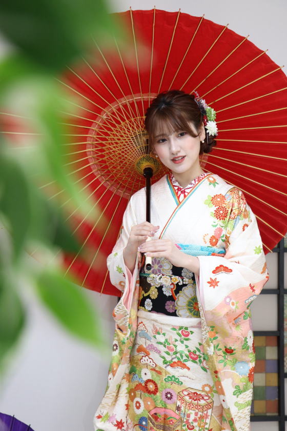 正絹十日町友禅、白地吉澤振袖【FUN-1025】|振袖レンタル|大阪、日産呉服・都島店 正絹十日町友禅、白地吉澤振袖【FUN-1025】|キモノレンタル|大阪、日産呉服・都島店