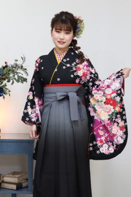 袴レンタルセット【h-010】黒刺繍入り小袖|レンタル袴|大阪、日産呉服・和田甚 袴レンタルセット【h-010】黒刺繍入り小袖|レンタル袴|大阪、日産呉服・和田甚