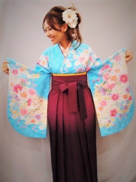 卒業式、袴レンタル大阪・ブルー・ピンク花柄小袖:H-004 卒業式、袴レンタル大阪・ブルー・ピンク花柄小袖:H-004