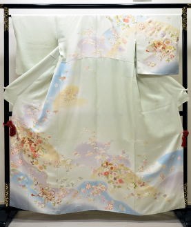 正絹手描き訪問着薄グリーン染め分け.レンタル大阪 正絹手描き訪問着薄グリーン染め分け.レンタル大阪