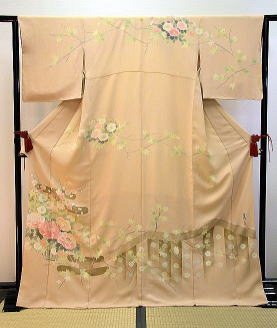 大阪の高級訪問着レンタル&着付&ヘアー・メイク、夏用正絹絽訪問着もあります。 大阪の高級訪問着レンタル&着付&ヘアー・メイク、夏用正絹絽訪問着もあります。