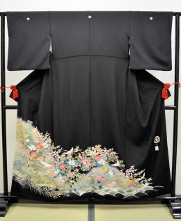 正絹新柄加賀友禅黒留袖|tr-007|レンタル大阪 正絹新柄加賀友禅黒留袖|tr-007|レンタル大阪