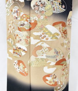 総刺繍黒留袖、貝合【TRN-2019】|留袖レンタル|大阪・都島・日産呉服・和田甚