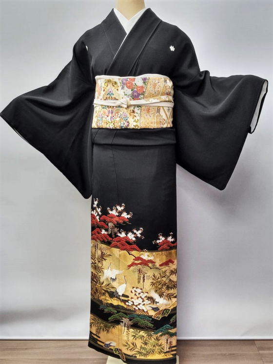 正絹丹後縮緬、鷲見染工謹製・松寿立鶴の図黒留袖【tr-215】|キモノレンタル|大阪都島、日産呉服・和田甚