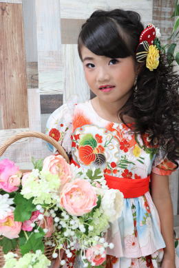 フォト七五三(753)ドレス姿写真撮影:753-dress_01|レンタルキモノ|大阪・日産呉服、地下鉄都島店 フォト七五三(753)ドレス姿写真撮影:753-dress_01|レンタルキモノ|大阪・日産呉服、地下鉄都島店