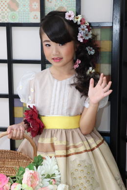 フォト七五三(753)ドレス姿写真撮影:753-dress_02|レンタルキモノ|大阪・日産呉服、地下鉄都島店 フォト七五三(753)ドレス姿写真撮影:753-dress_02|レンタルキモノ|大阪・日産呉服、地下鉄都島店