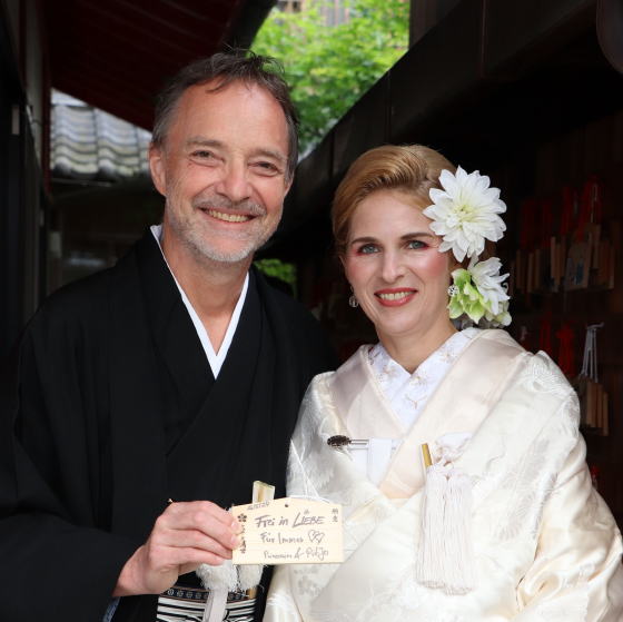 和婚、フォトウエディング(フォトブライダル)神社出張プラン・着付け&ヘアー&メイク・写真撮影・創作髪飾り|レンタル白無垢・色打ち掛け・黒紋付き|大阪、日産呉服・和田甚 和婚、フォトウエディング(フォトブライダル)神社出張プラン・着付け&ヘアー&メイク・写真撮影・創作髪飾り|レンタル白無垢・色打ち掛け・黒紋付き|大阪、日産呉服・和田甚