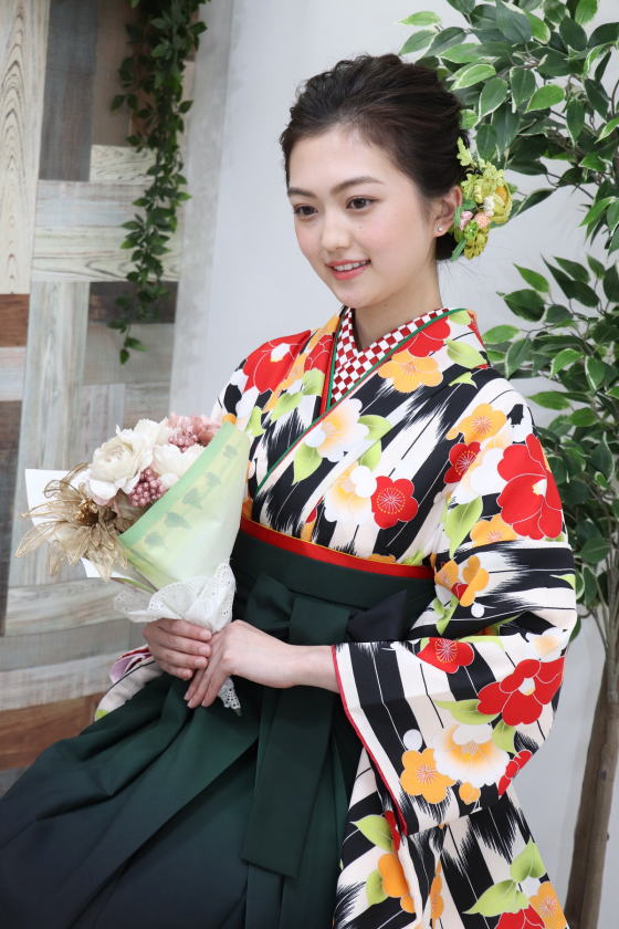 フォトスタジオ（写真スタジオ）：WadajiN、袴前撮り他各種写真撮影承ります|レンタルキモノ|大阪・日産呉服都島店