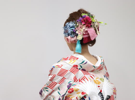 成人式・卒業式・結婚式・753など大切な晴れの日を、着物・キモノヘアー・和メイクが艶やかに彩ります|大阪都島、日産呉服・和田甚 成人式・卒業式・結婚式・753など大切な晴れの日を、着物・キモノヘアー・和メイクが艶やかに彩ります|大阪都島、日産呉服・和田甚