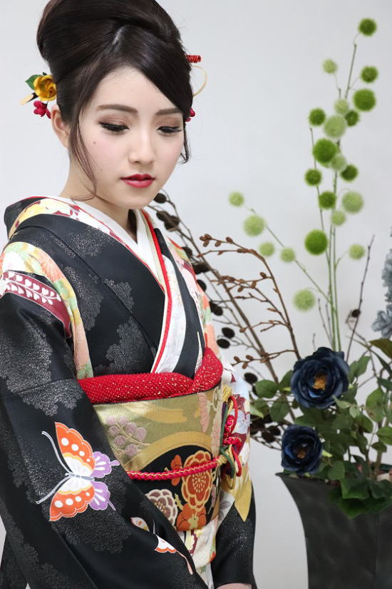 フォトスタジオ:WadajiNでの振袖前撮り撮影|大阪、日産呉服・和田甚 フォトスタジオ:WadajiNでの振袖前撮り撮影|大阪、日産呉服・和田甚